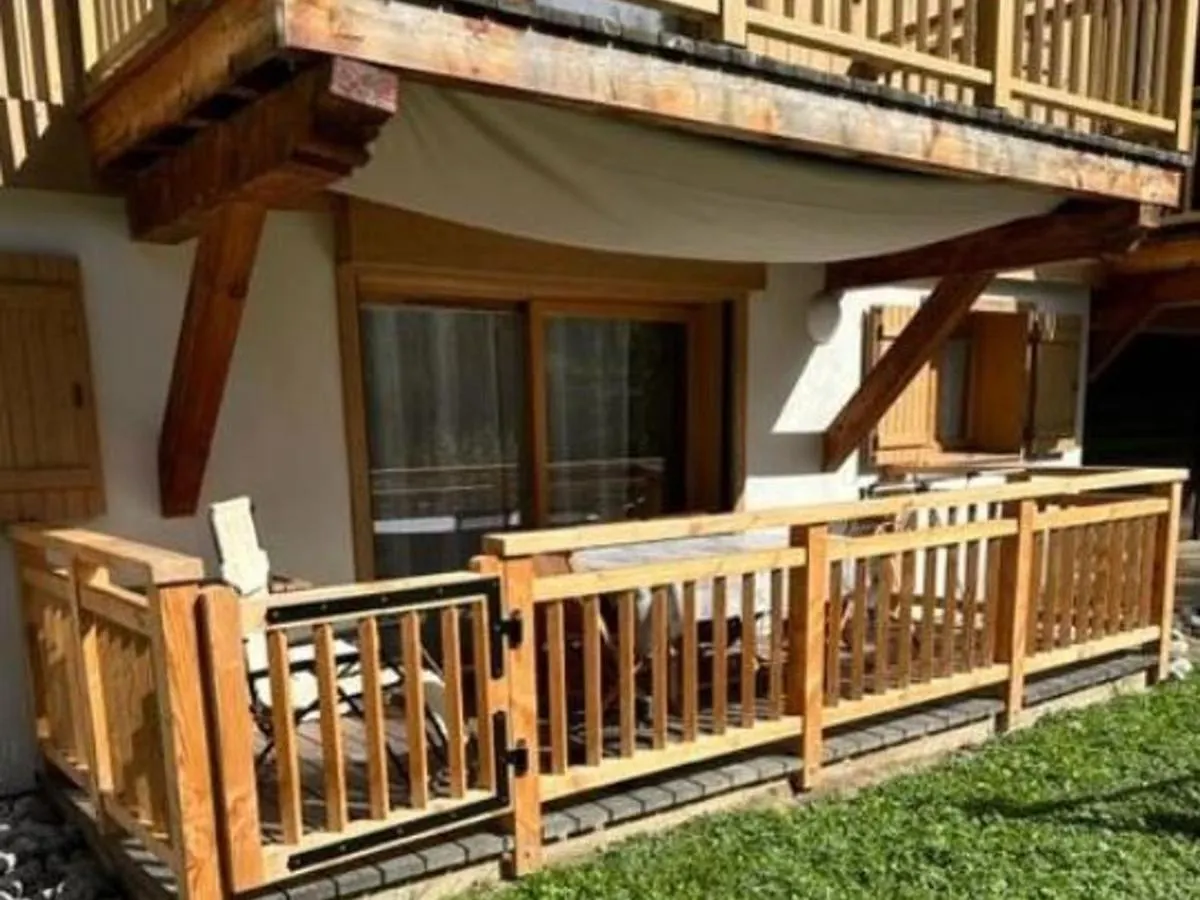 Appartement Cosy Avec Terrasse Et Parking Prive, Centre Village A 2 Pas Et Arret Ski-Bus Proche - Fr-1-624-114 Samoens 0*,  France