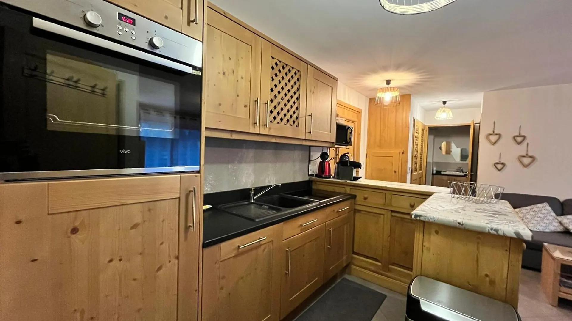 Appartement Cosy Avec Terrasse Et Parking Prive, Centre Village A 2 Pas Et Arret Ski-Bus Proche - Fr-1-624-114 Samoens 0*,